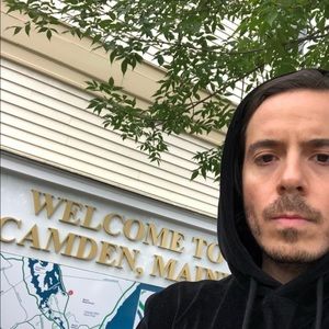 Meet your Posher, Benito